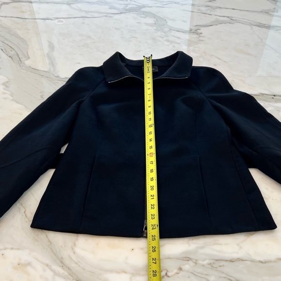 AKRIS BLACK CASHMERE BELTED JACKET SIZE US 10 - Picture 17 of 17